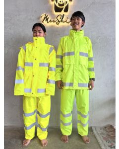 ชุดกันฝน เสื้อ กางเกง หมวกพร้อมหน้ากาก PVC มีแถบสีสะท้อนแสง raincoat
